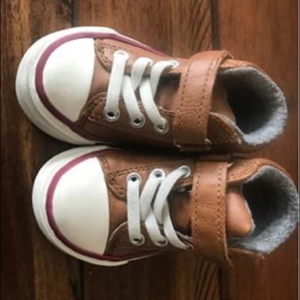 2 for $15🔥 Toddler boy shoes size 4
